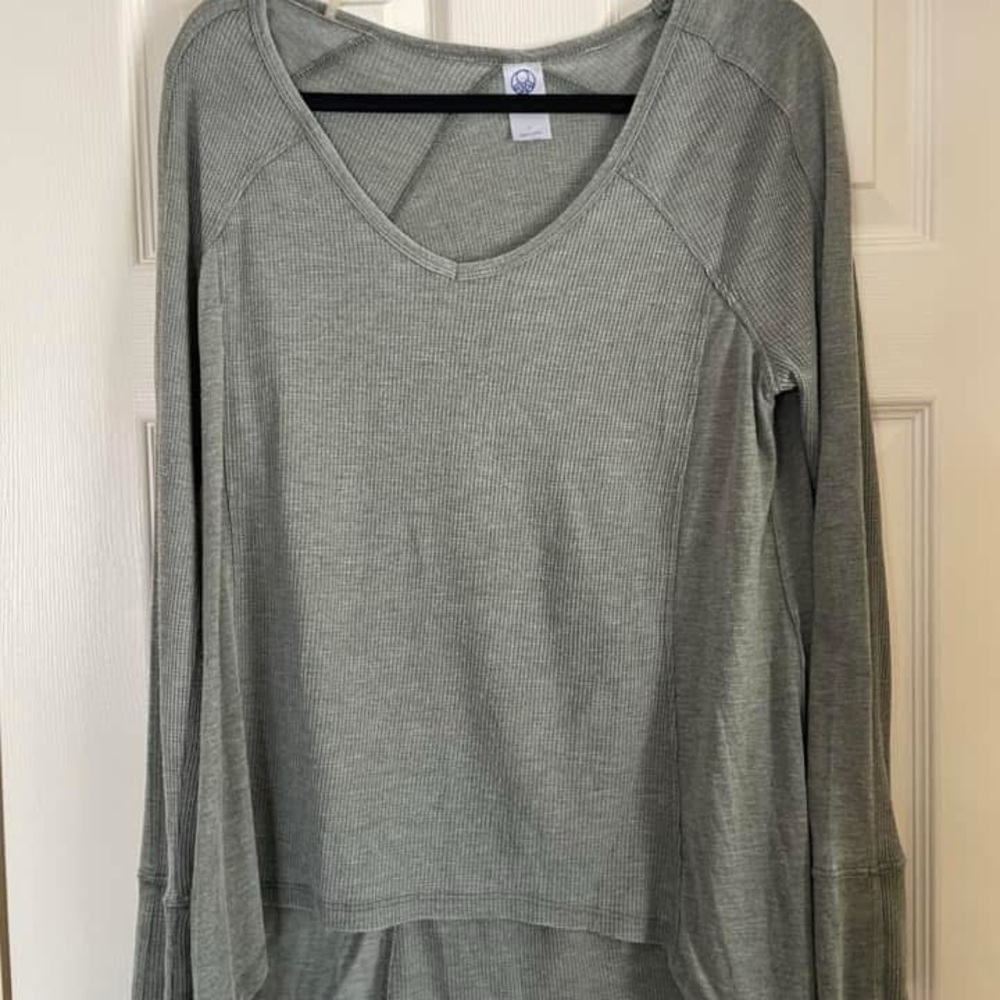 Green Long Sleeve Women's Top